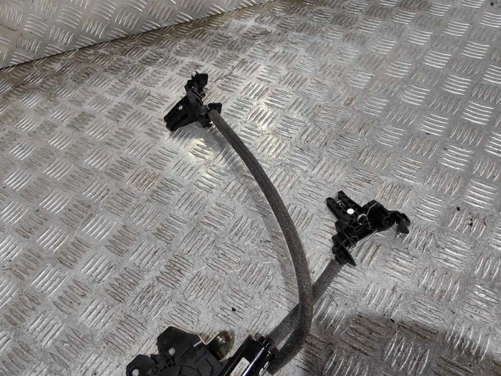 Замок кришки mercedes a2227500185 | 2227500185 Недорого