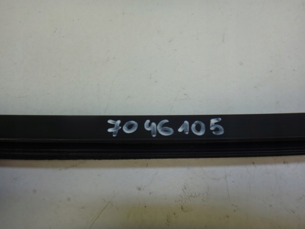 фото №5, Молдинг левая уплотнитель внутренняя bmw z4 e89