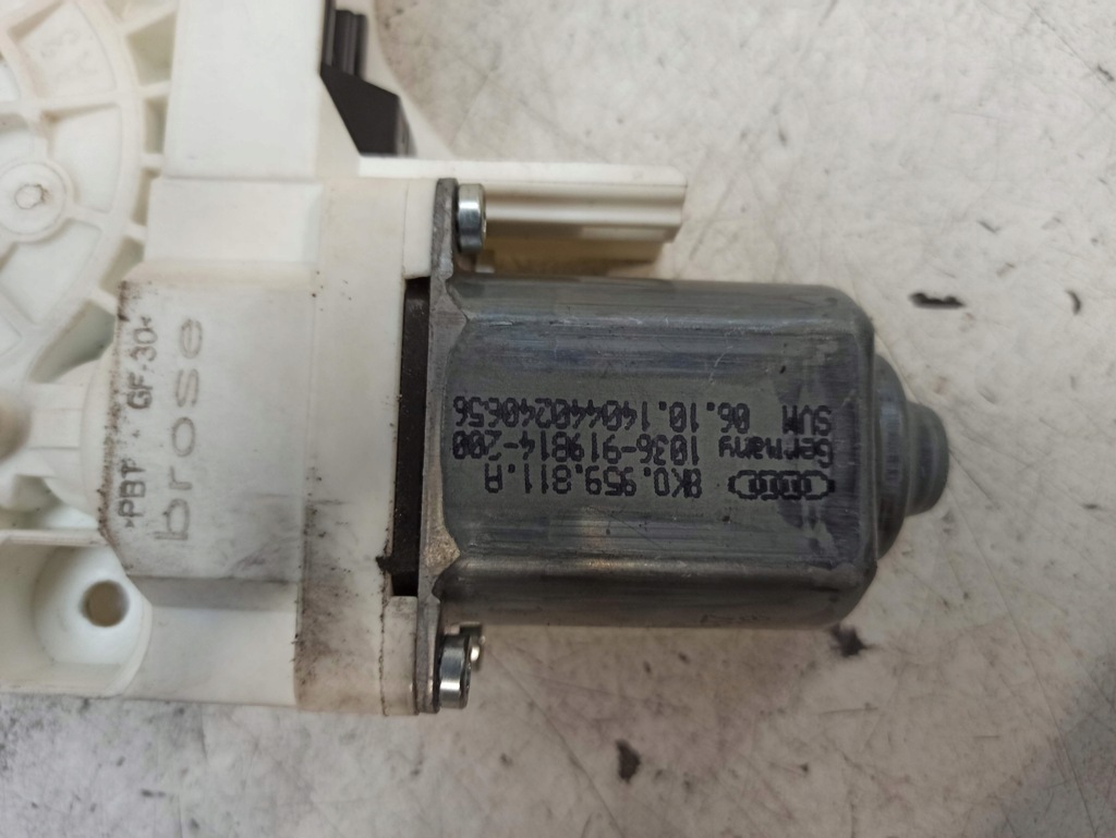 фото №8, Audi a6 c7 моторчик скло лівий задня 8k0959811a