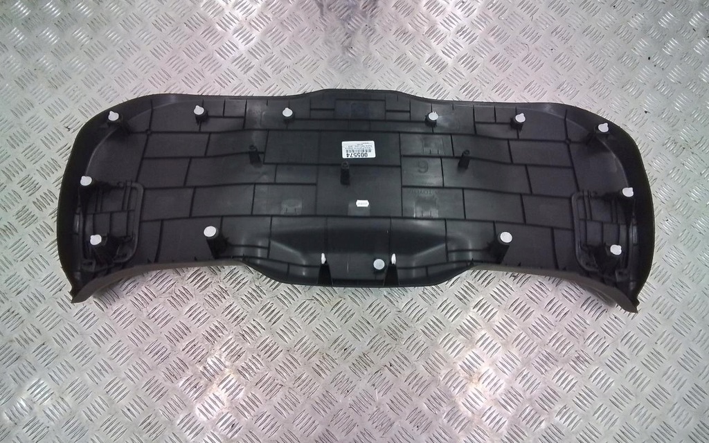 фото №5, Yaris cross защита пластиковая крышки багажника