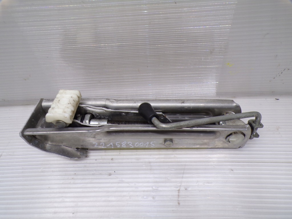 фото №1, Домкрат подъемник mercedes w221 w216 cl 2215830015