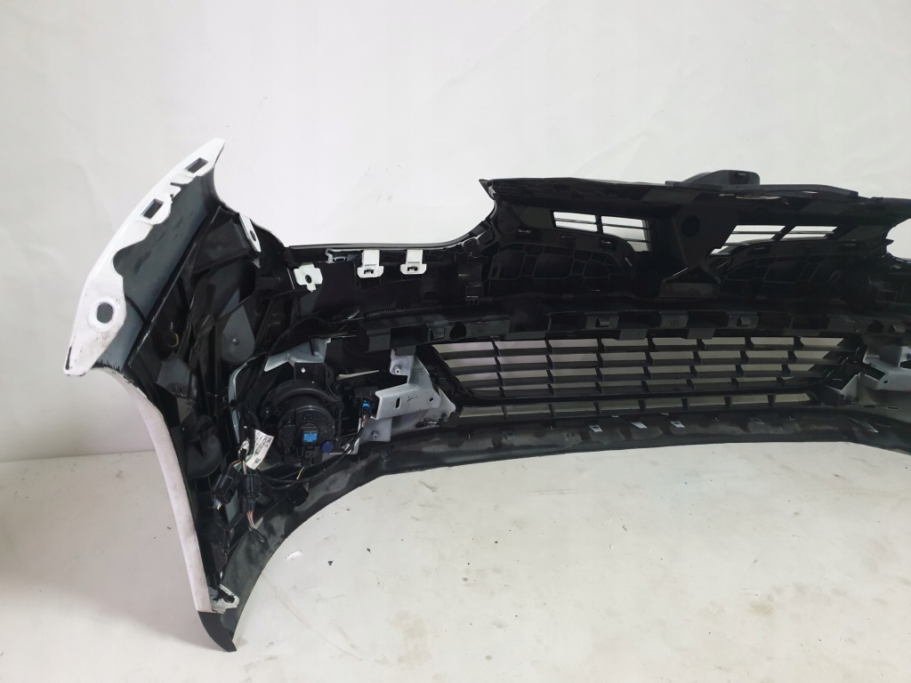 Renault megane iii lift 13-16 бампер перед передний dv369 в Украине