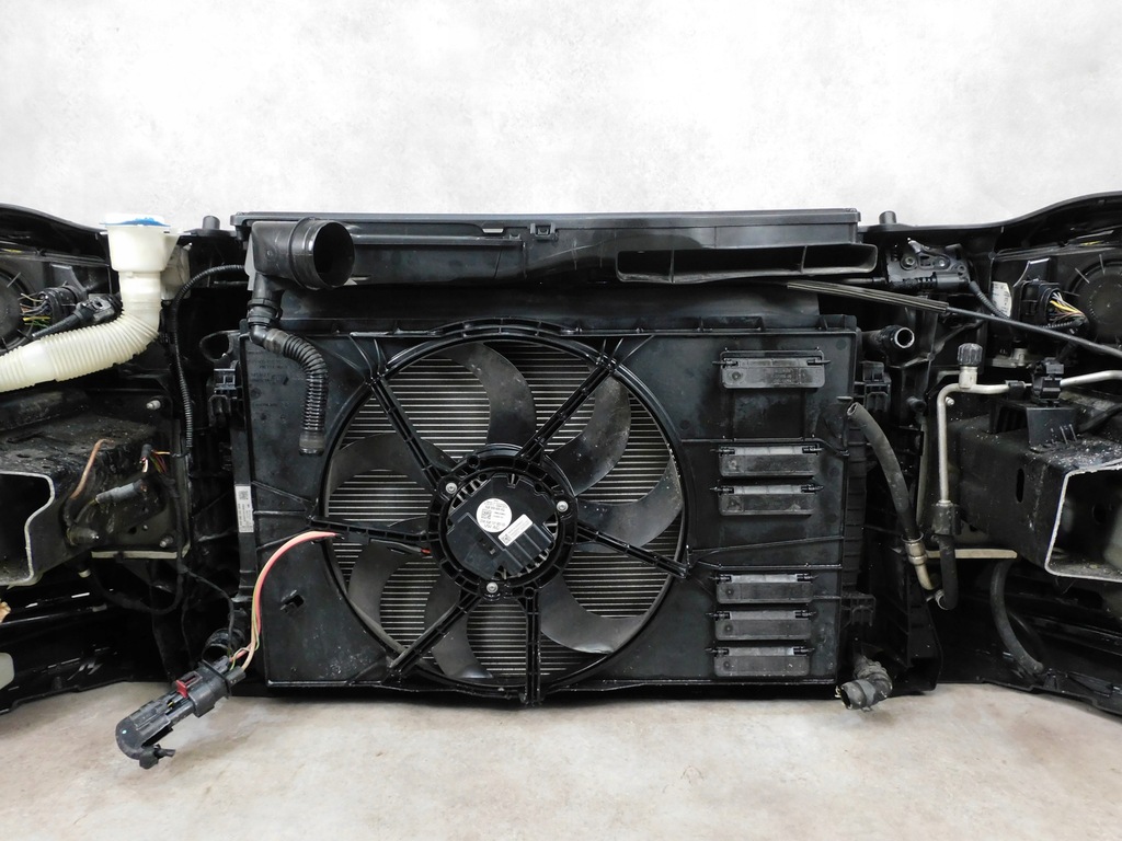 фото №16, Audi a3 8v5 sedan kompletny перед бампер лампи капот pas ксенон чорний