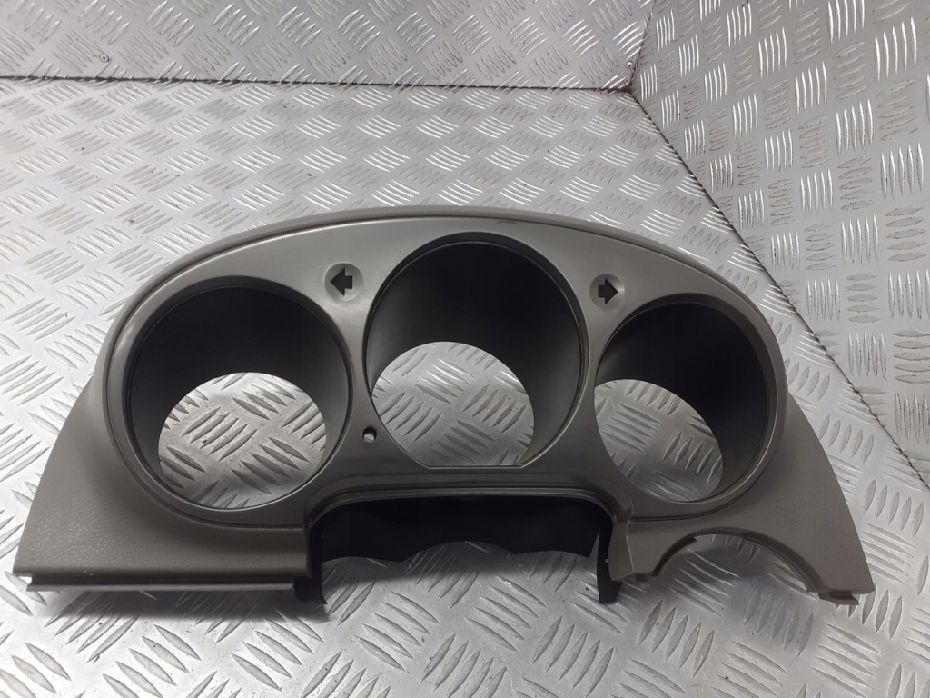 фото №1, Рамка защита спидометра nissan altima 68240-8j000