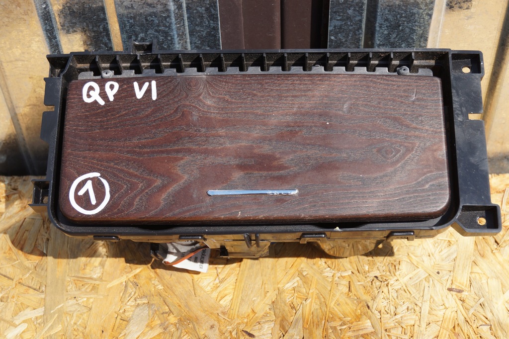 фото №1, Maserati quattroporte vi кронштейн подстаканник