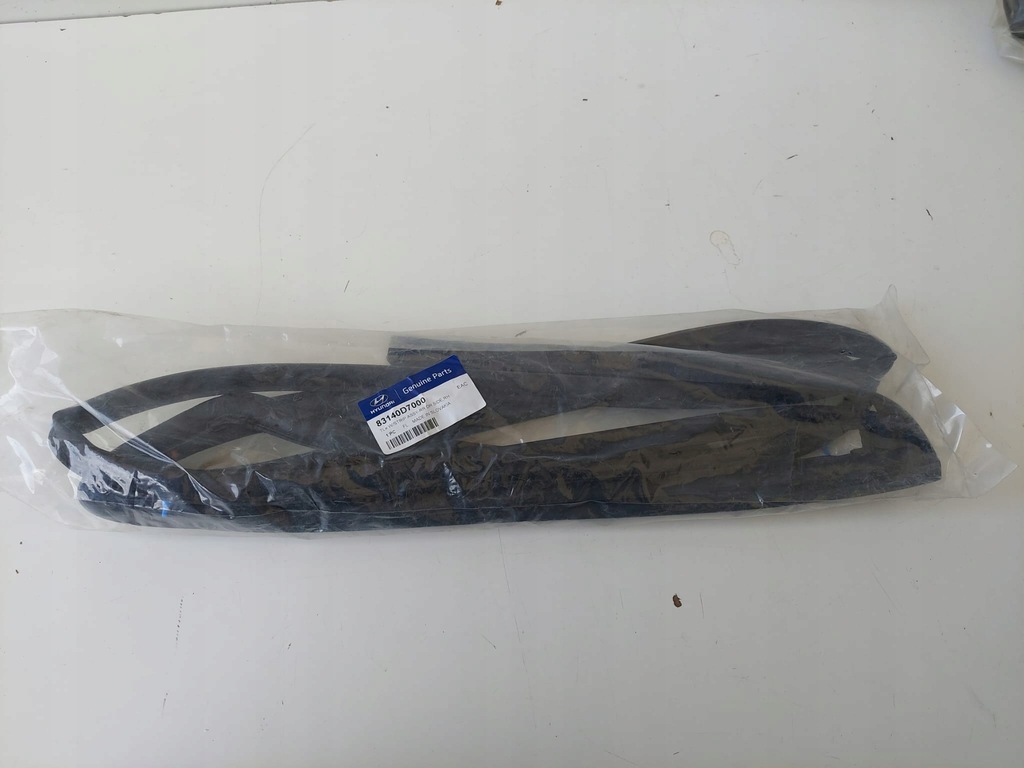 фото №1, Hyundai tucson прокладка дверь правый задняя 83140d7000