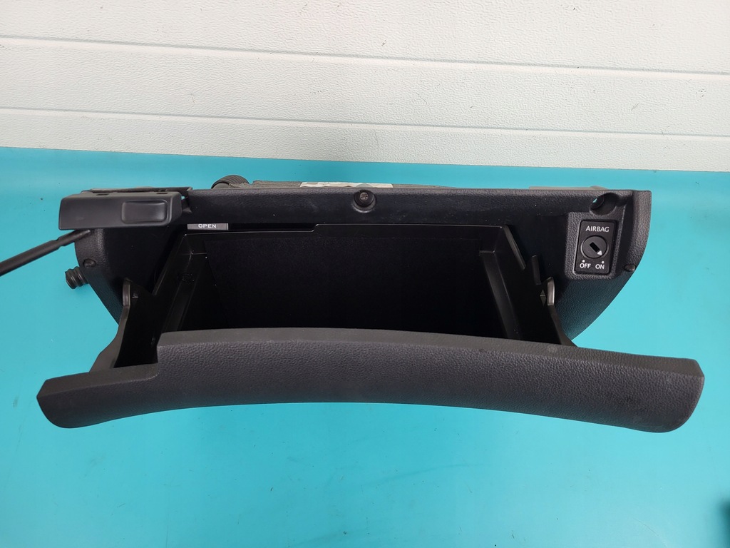 фото №12, Skoda superb ii lift 14r бардачок пассажира europa