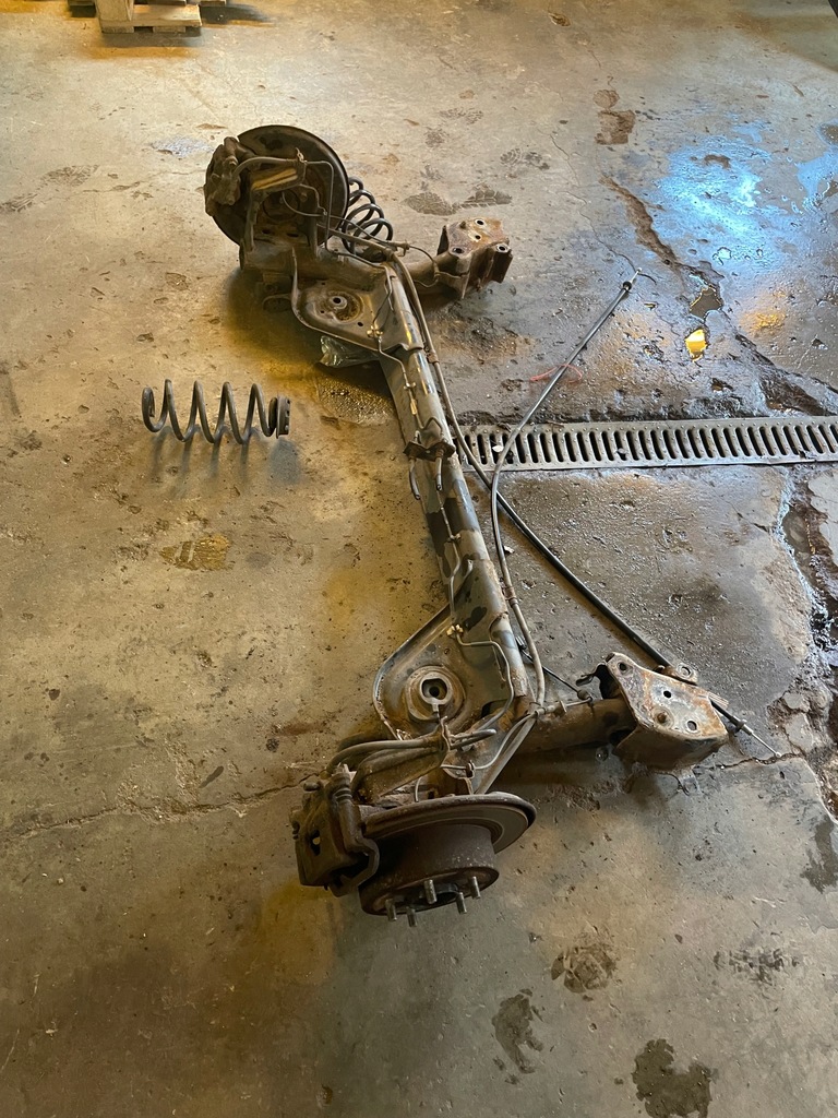 фото №1, Juke f15 подвеска комплектная балка задняя 2010-14