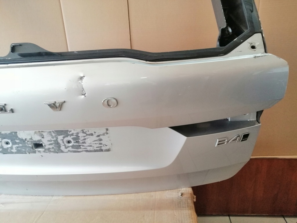 Volvo xc60 2 кришка багажника задній Зі Шроту