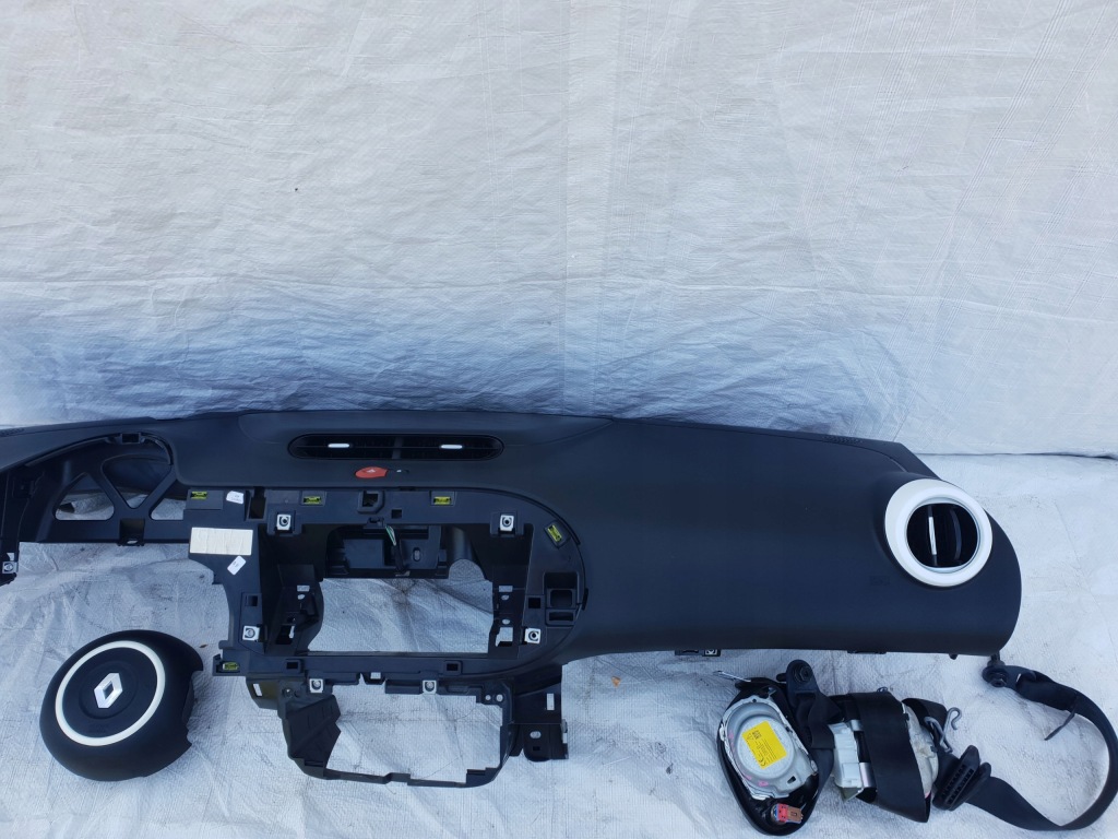 Купить Renault twingo iii 14-18 приборная панель панель  приборная панель подушка air bag ремни