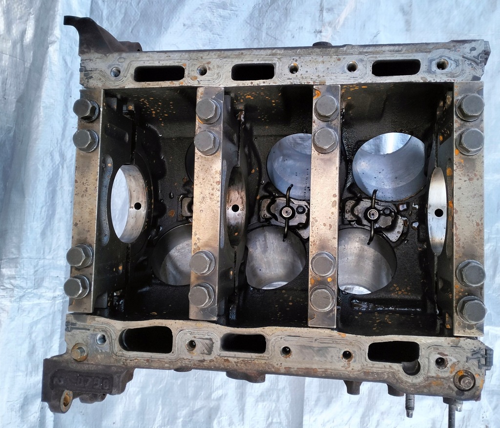 фото №9, Блок двигателя citroen c5 iii x7 c6 407 2.7 hdi v6 uhz 5u3q-6015-ae