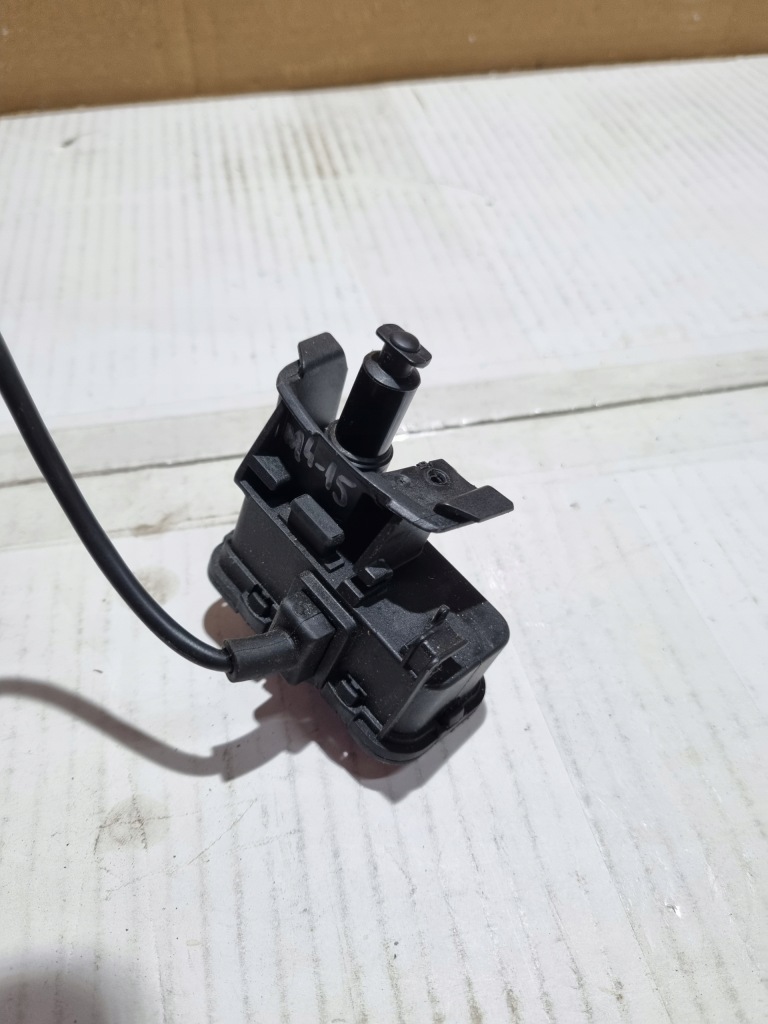 фото №9, Volkswagen golf vii 2014 амортизатори кришка заливної пального 5c6810773h