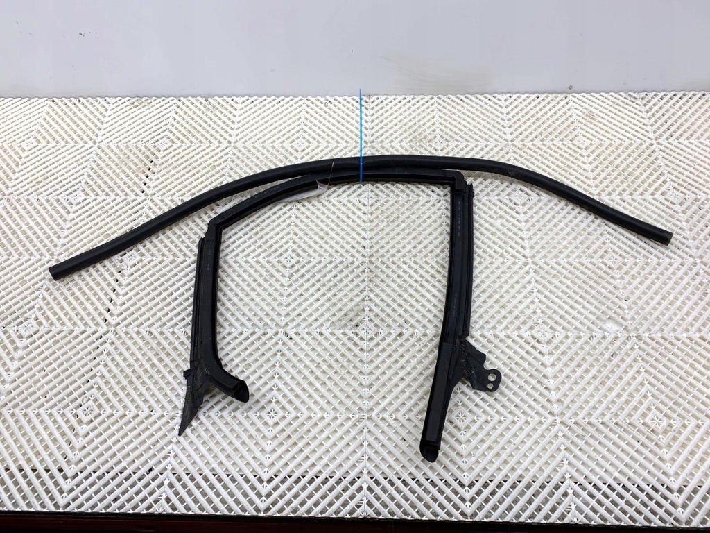 фото №1, Прокладка дверь задняя левая audi a7 4g хэтчбек 10-18