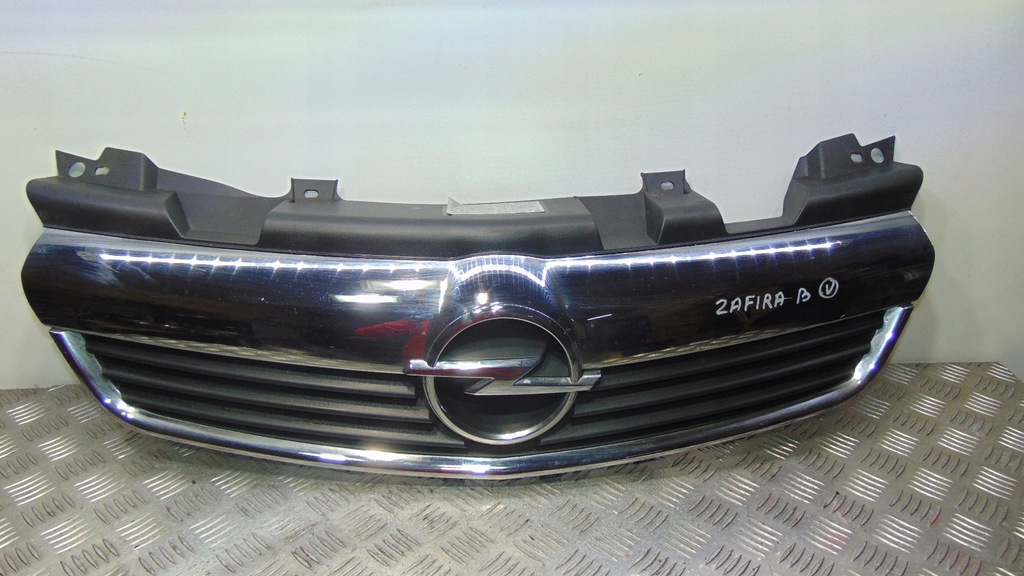 фото №1, Opel zafira b решётка радиатора решётка радиатора 13136139