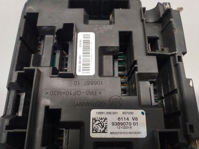 фото №4, Коробка запобіжників bmw f20 1.5