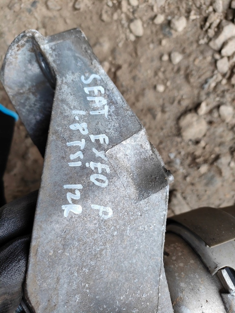 фото №6, Seat exeo 1.8tsi кронштейн двигуна права 8e0199352