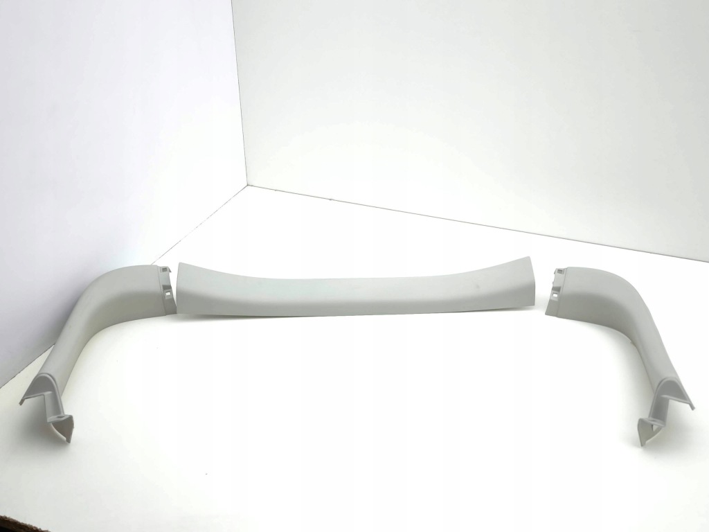 фото №1, Оздоблення кришки багажника land rover discovery sport l550 633100740