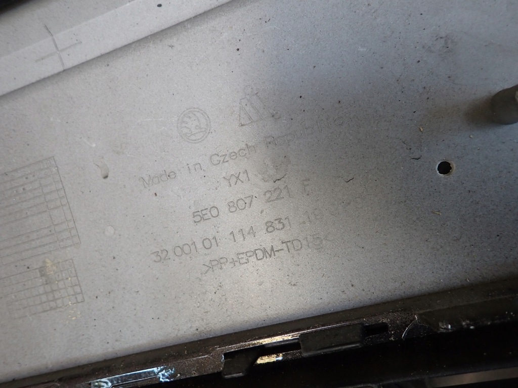 фото №16, Skoda octavia iii rs vrs 5e0 бампер перед передний решётка радиатора решётка spr pdc