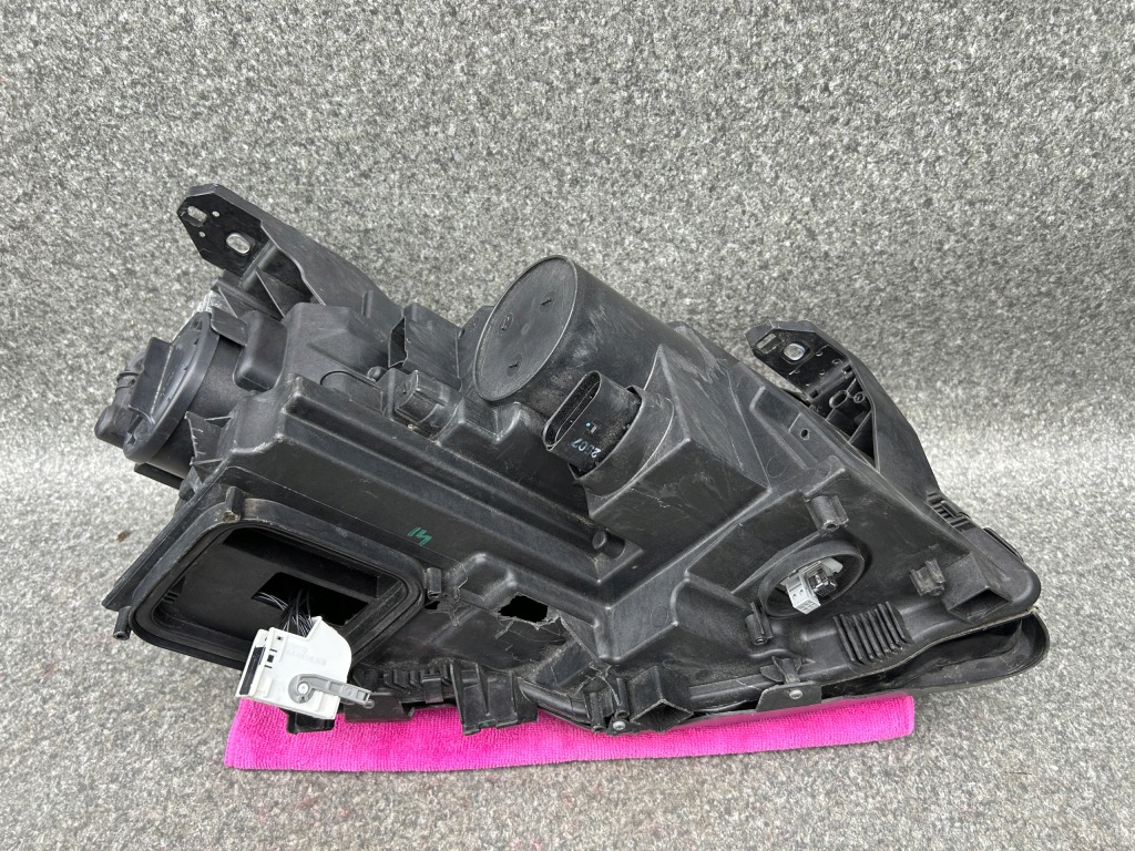 Лампа левая передняя mercedes gla w156 ксенон a1569063100 poznan Цена