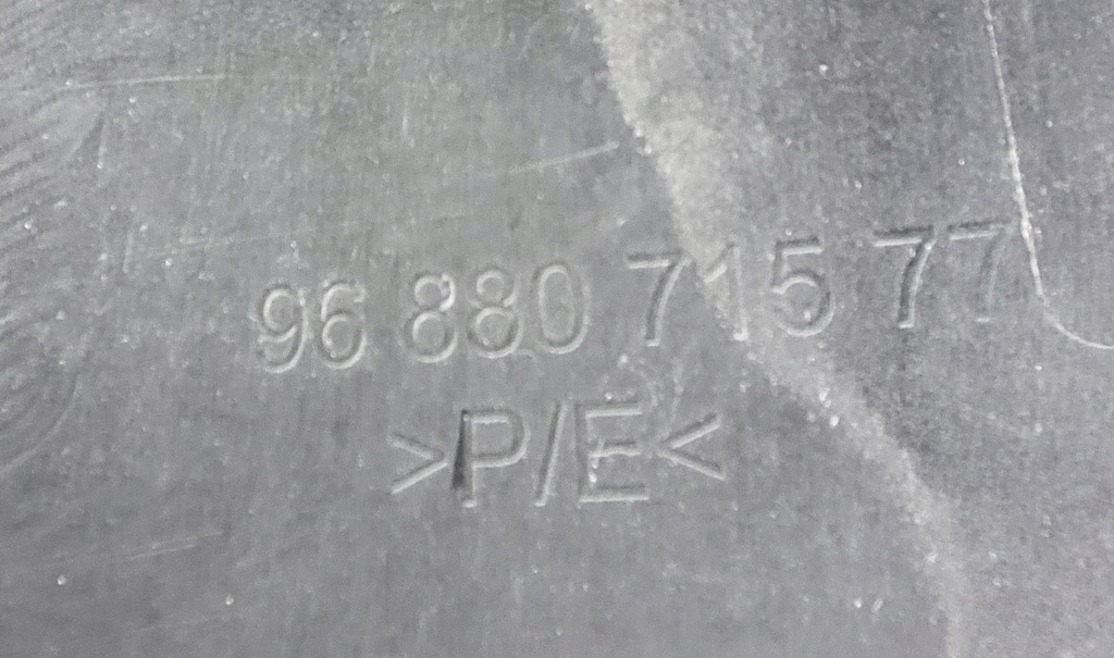 Купити Бампер передній перед кронштейн  peugeot 207 рестайлінг  оригінальний номер чорний