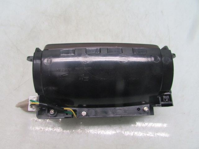 фото №7, Infiniti m m35h 11r бардачок пепельница