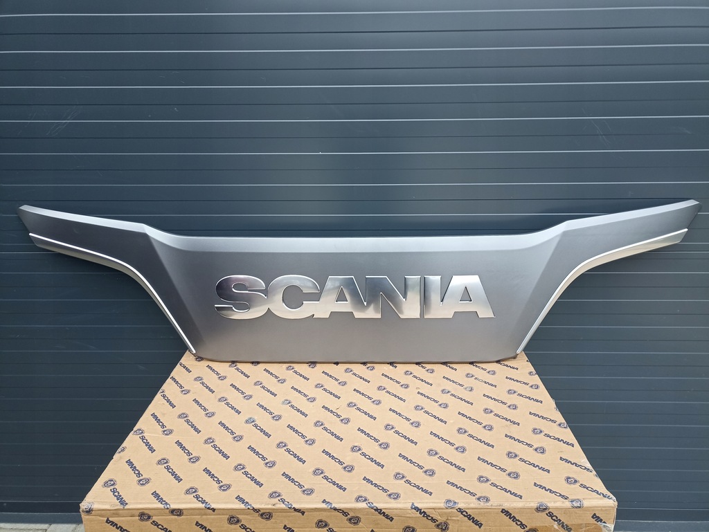 фото №1, Решётка радиатора надпись scania r s next gen 2542870 2752417