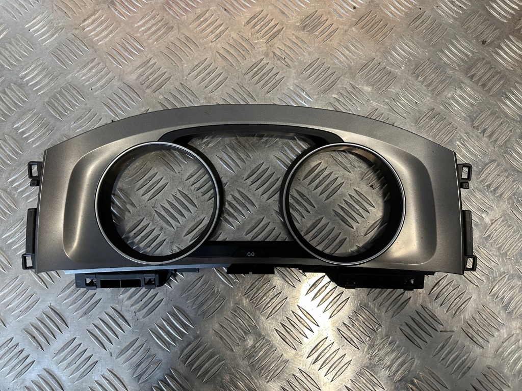 фото №1, Vw golf vii рамка dekor спидометра 5g0857059