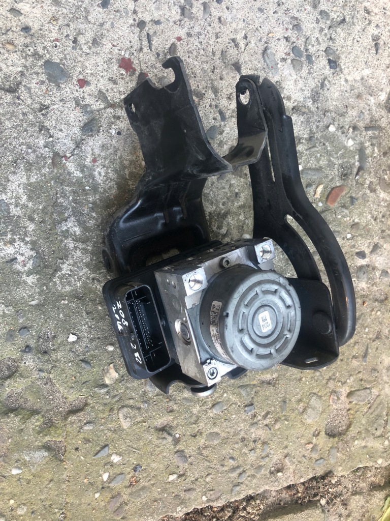 фото №1, Peugeot 208 i насос abs