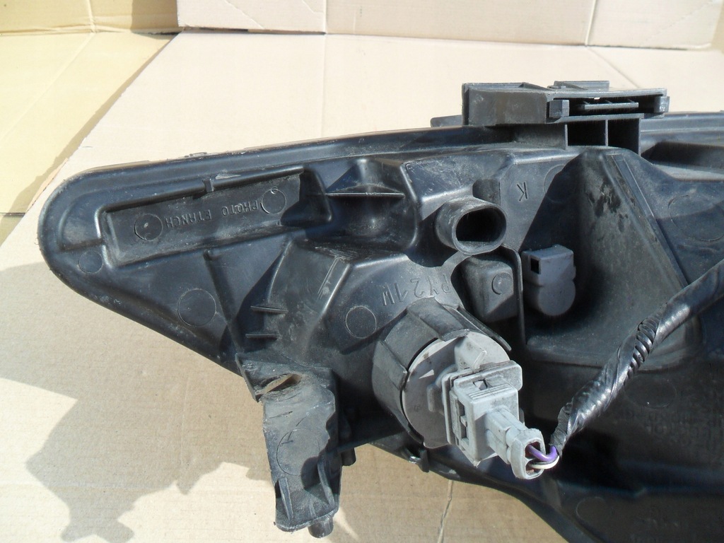 фото №12, Peugeot 107 81150-0h030 лампа передняя правая