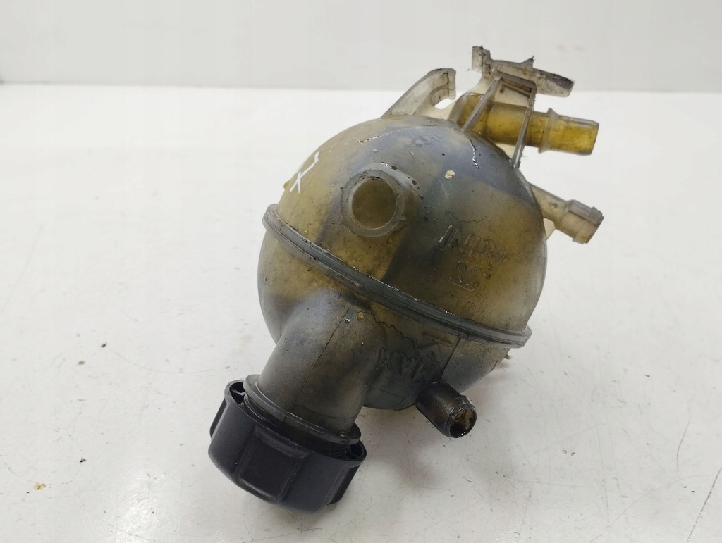 фото №6, Citroen ds3 2010 бак расширительный охлаждающая жидкость