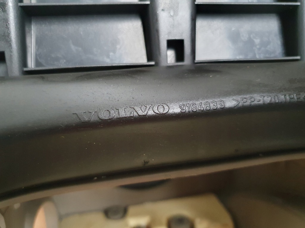 фото №6, Защита спидометра колонки рамка dekor drewno volvo xc90 i 06r