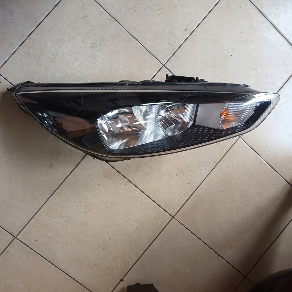 фото №1, Ford focus mk3 lift лампа перед права