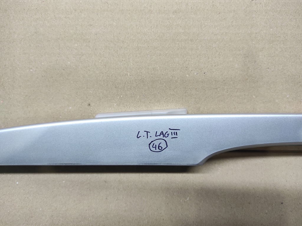 фото №10, Заглушка накладка рейлинг левая задняя renault laguna iii