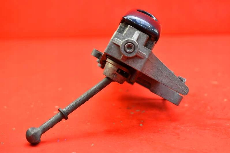 фото №6, Ручка ліва перед передня peugeot 308 1 i 08r