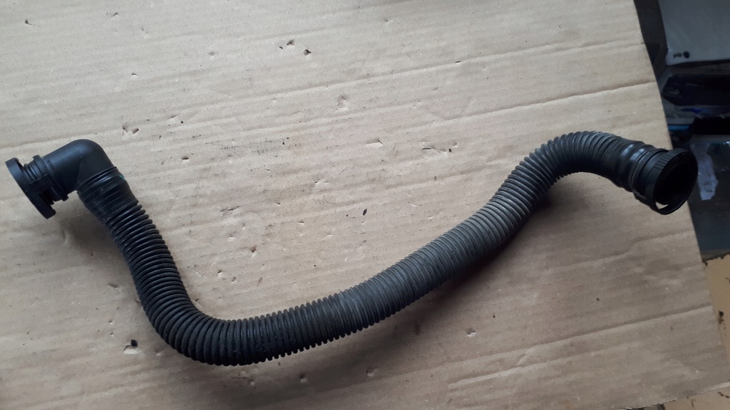 фото №1, A6 c7 4g трубка шланг воздуха 3.0 tfsi a7 4g