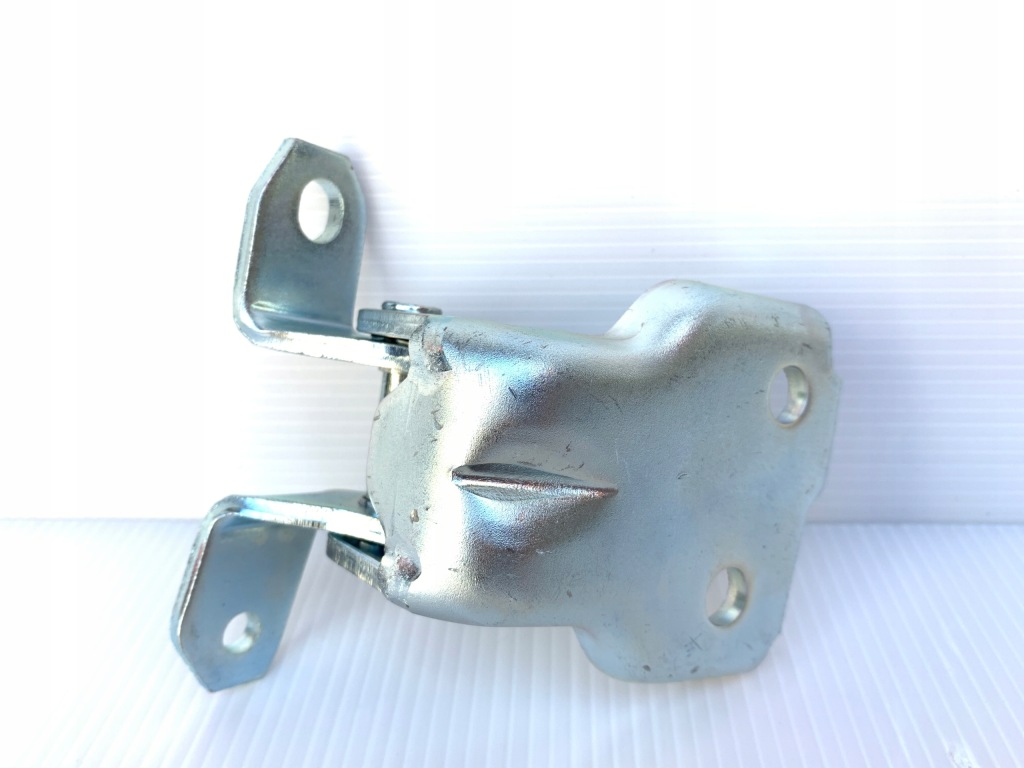 фото №1, Suzuki swift iii mk6 петля дверь правый перед 10-