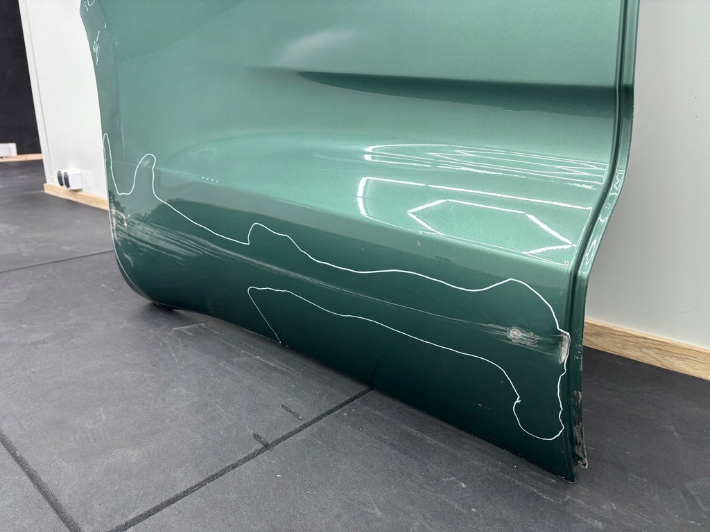 фото №10, Aston martin dbx дверь правое задние задняя