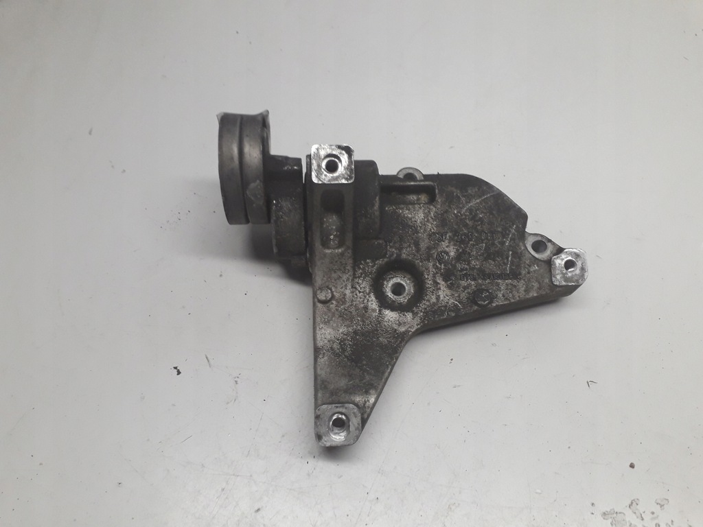 фото №1, Кронштейн кронштейн audi a1 8x 1.4 tfsi cax 03f260885