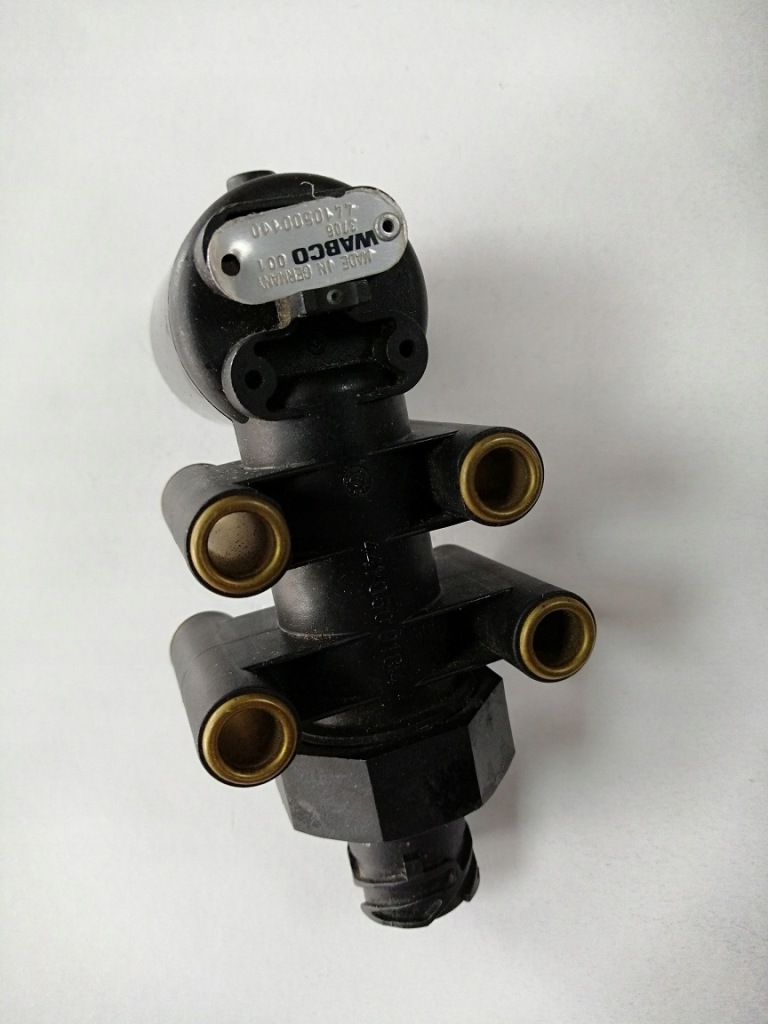 фото №1, Клапан вирівнювальний wabco 4410500110