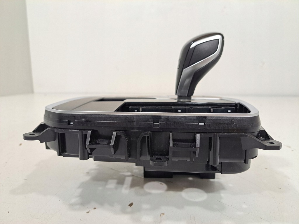 фото №9, Bmw x4 g02 2023 домкрат перемикання передач / верхній