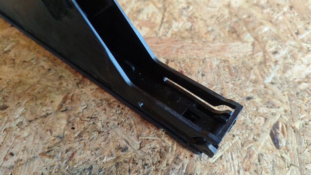 фото №5, Audi a6 s6 c5 4b 1998 середина защита рычаг тормоза ручного