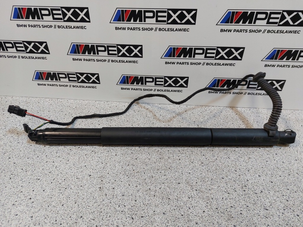 фото №1, Bmw e71 e72 привод амортизатор крышки левый 7332697