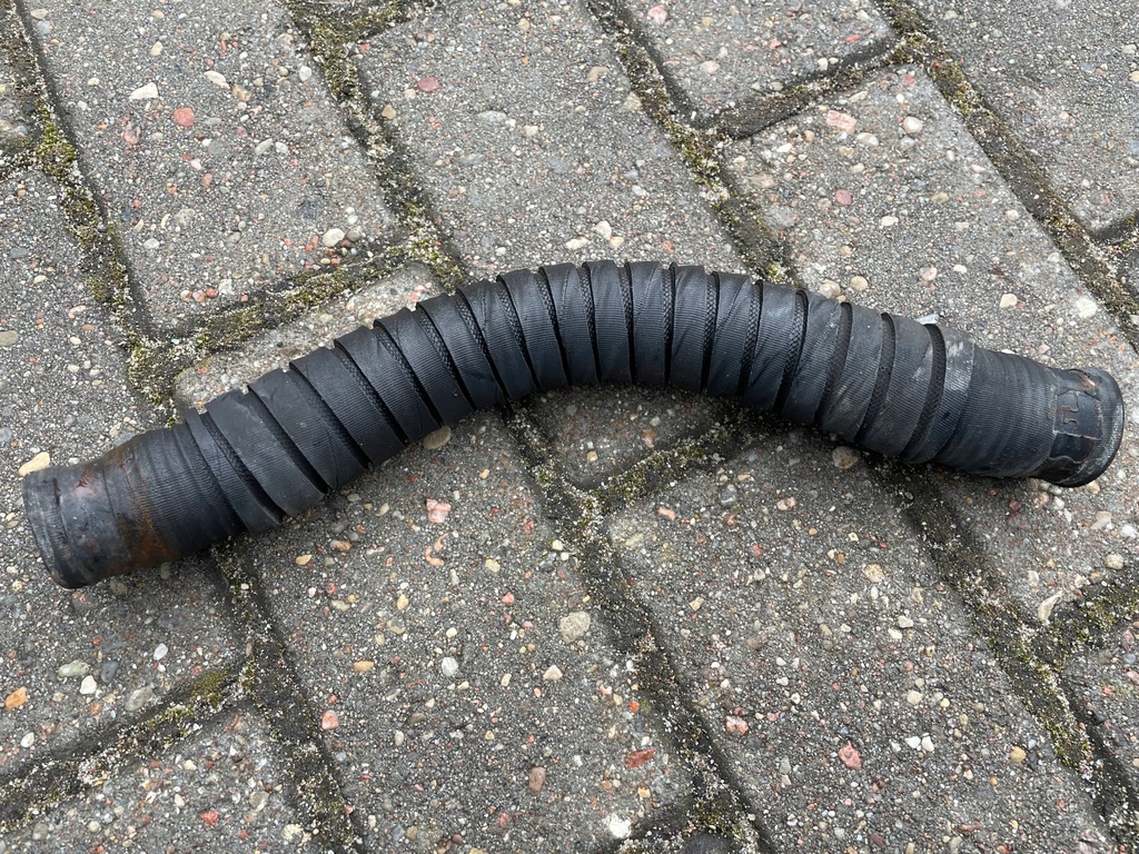 фото №1, Шланг труба wąż wody iveco stralis euro 5