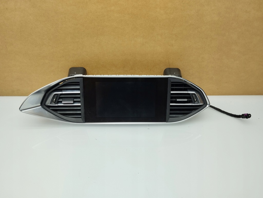 фото №1, Peugeot 308 t9 ii дисплей екран рамка