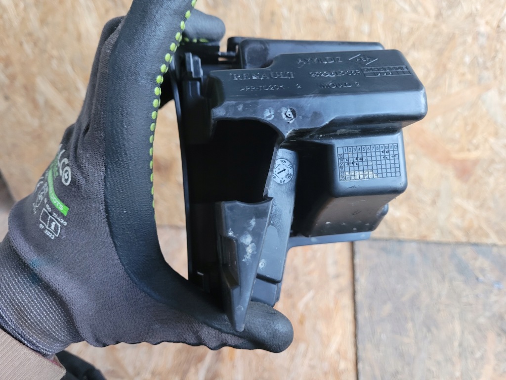 фото №2, Корпус запобіжників renault clio v 5 1.5bdci