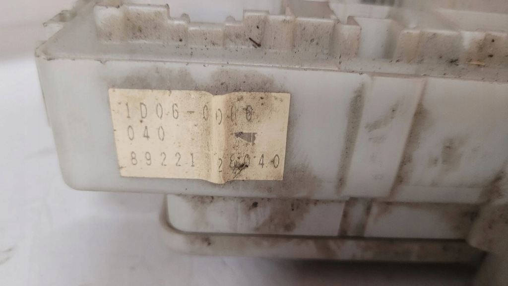 фото №8, Toyota previa xr30, xr40 ii 2001 коробка предохранителей / комплект