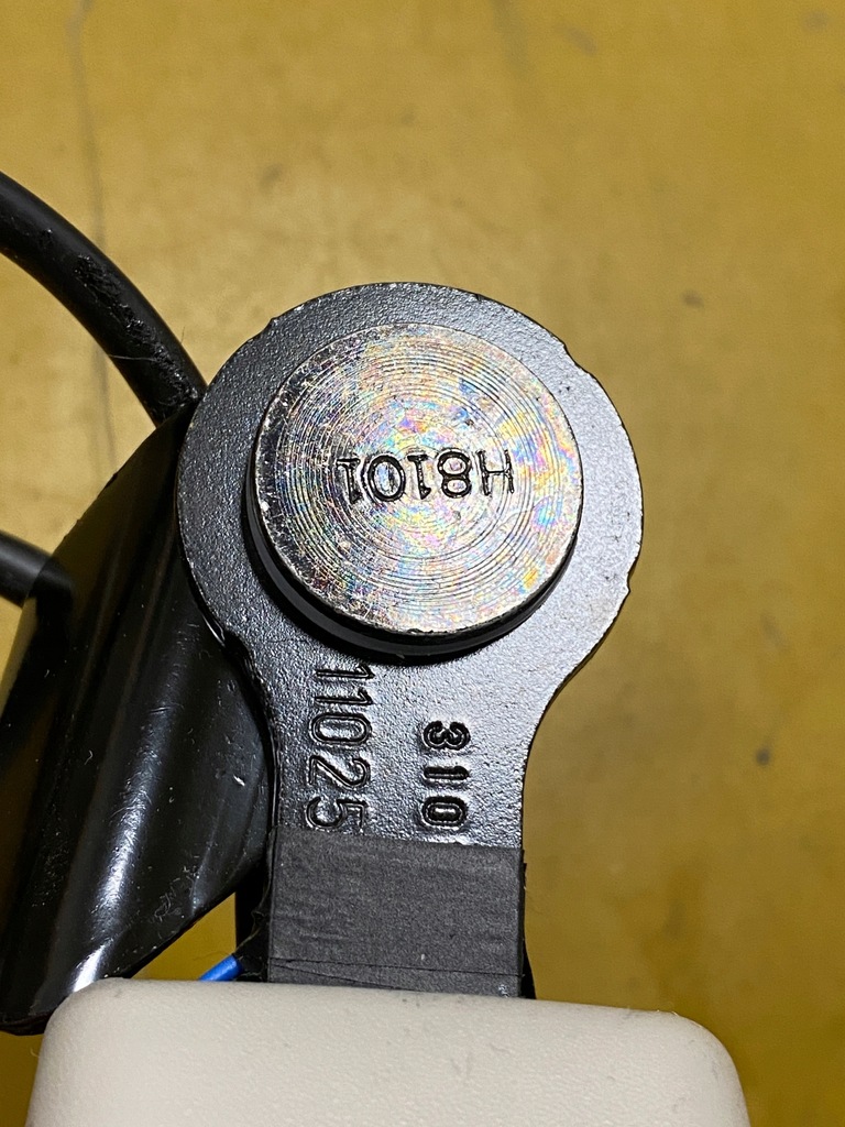 фото №3, Защёлки замок поперечина сиденье задняя infiniti q50