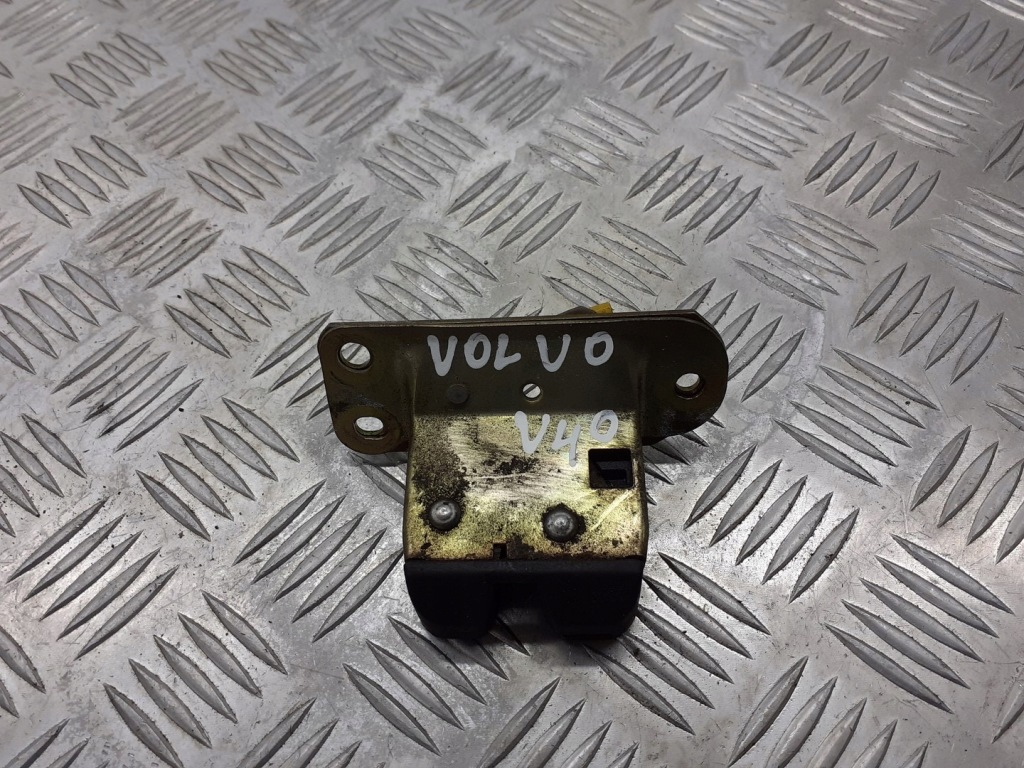 фото №1, Замок кришки багажника volvo v40 kombi