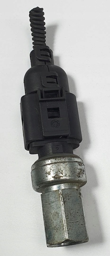 фото №1, Датчик кондиционера 1j0959126 vw polo iv 9n 5d