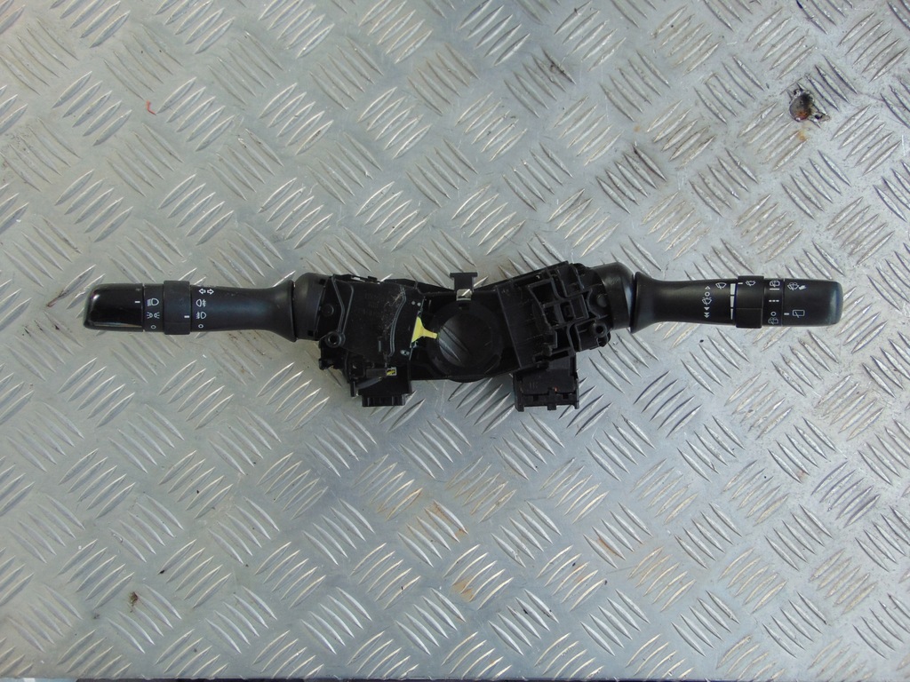 фото №1, Toyota avensis t27 перемикач комбінований 09-